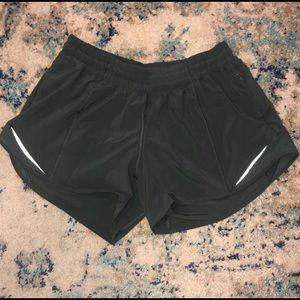 LULULEMON // hotty hot short long 4”
